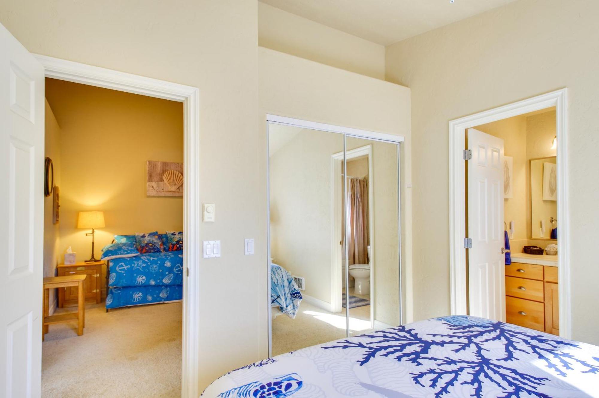 Quiet Waterfront Escape With Hot Tub And Beach Access! Gold Beach Eksteriør billede