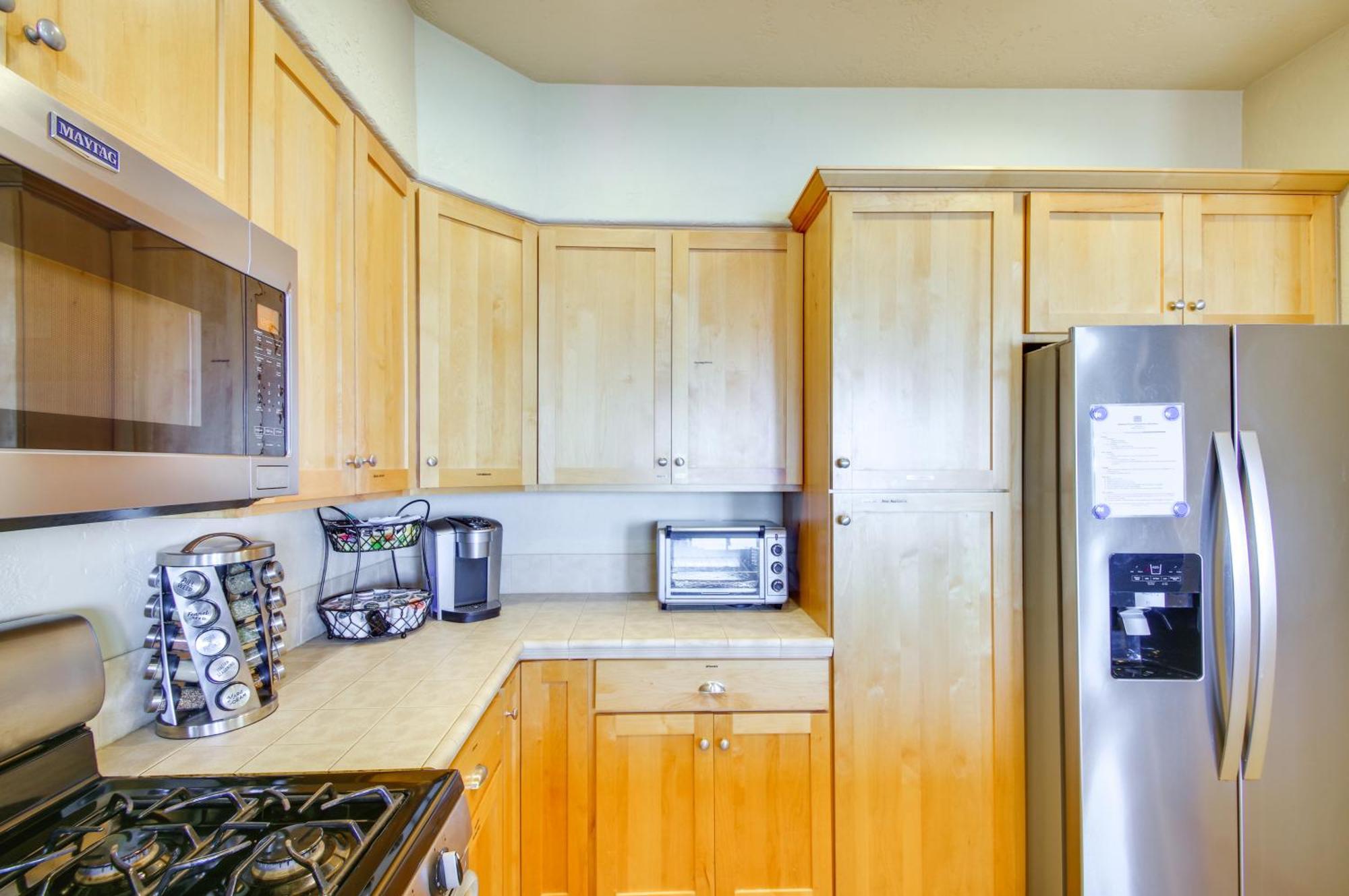 Quiet Waterfront Escape With Hot Tub And Beach Access! Gold Beach Eksteriør billede
